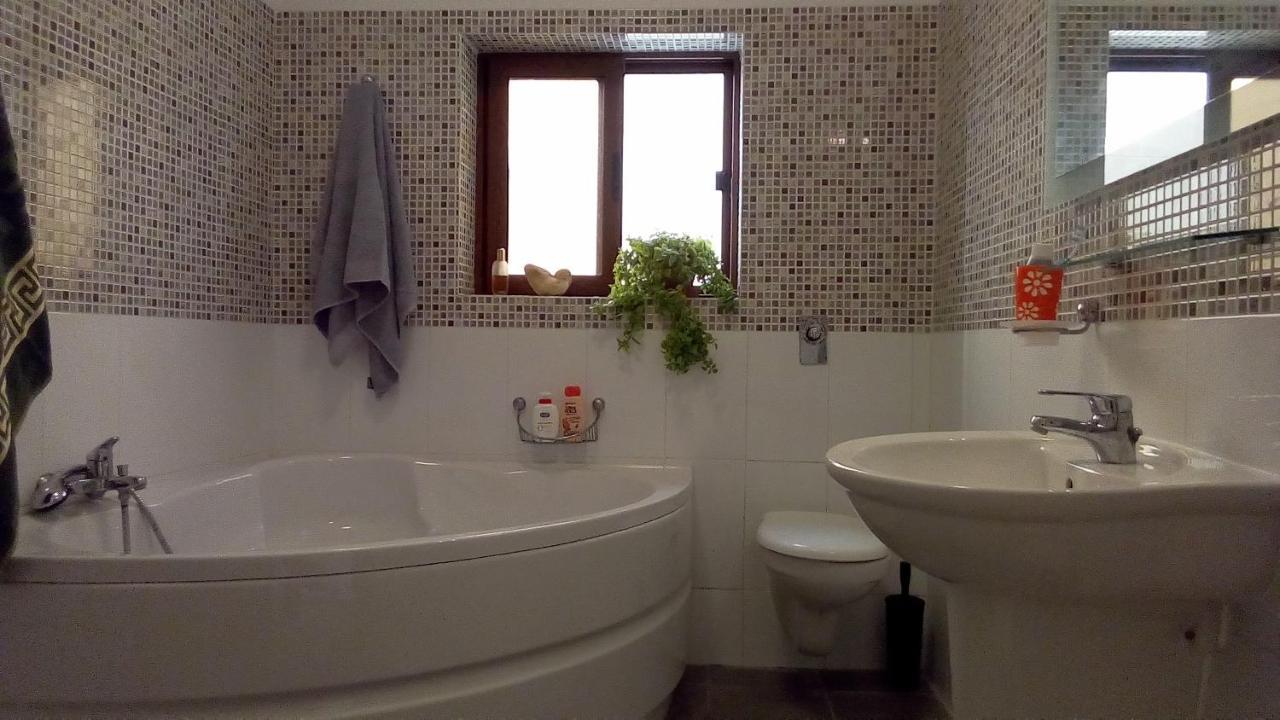 Rubis Apartment Victoria Luaran gambar